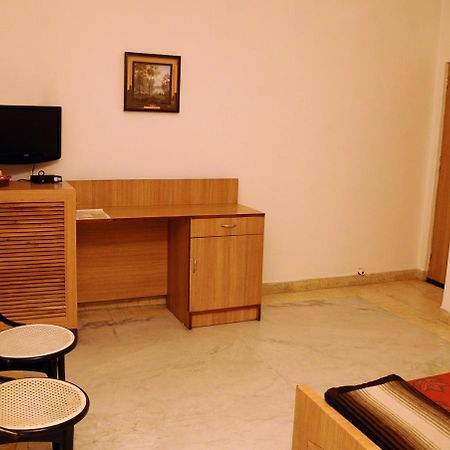 Hotel Westend Jalandhar Exteriör bild