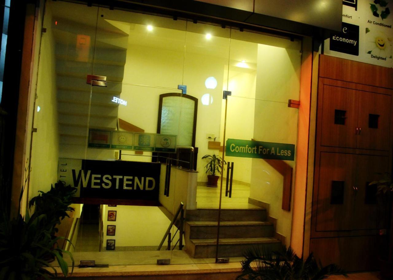 Hotel Westend Jalandhar Exteriör bild